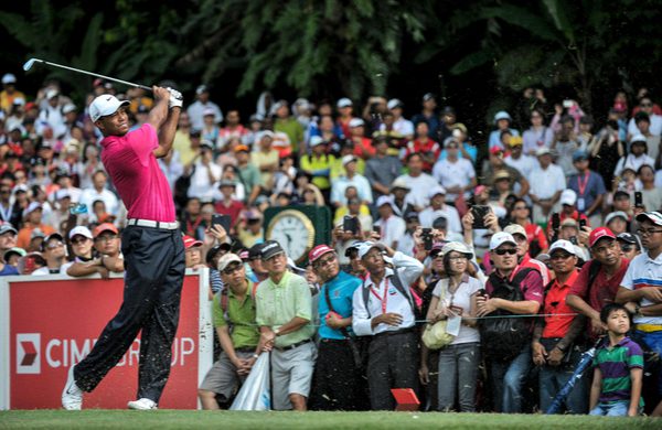 Tiger Woods Overcoming Performance Anxiety in front of a crowd